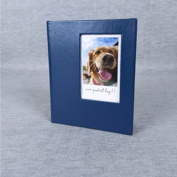 Free w/$15 purchase Mini Photo Album for 3.3” x 2.3” photos - Picture 1 of 6